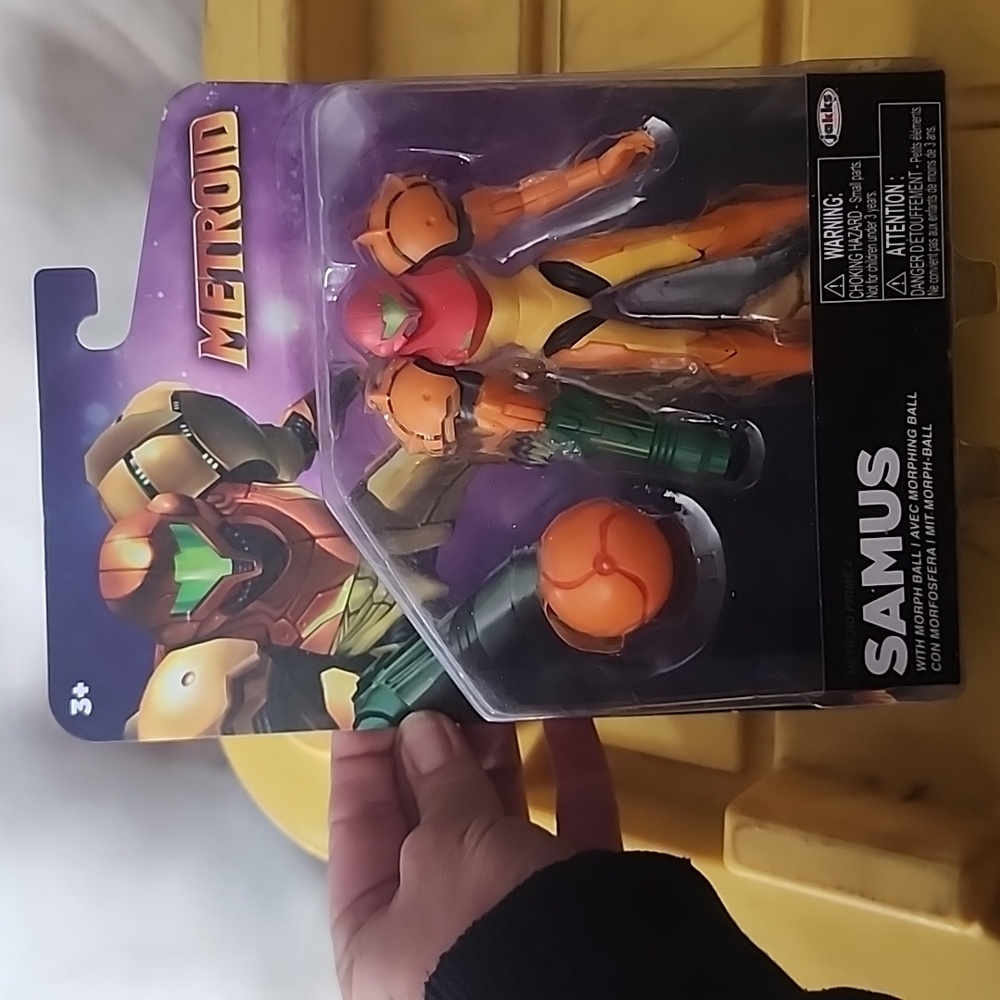 Metroid Samus Morph Ball Action Figure